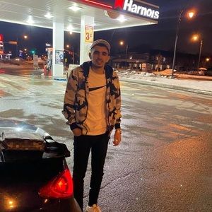 Meet your Posher, Dadi